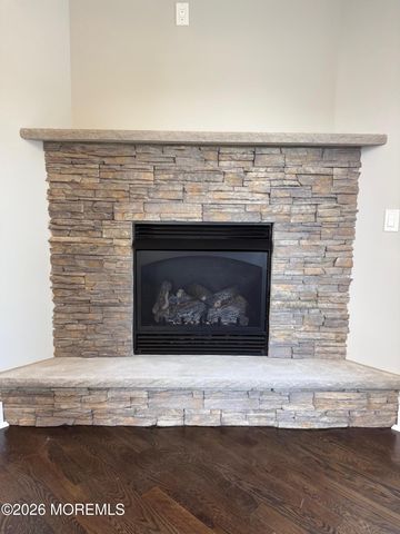 21 Bellevue Avenue, Leonardo, NJ 07737