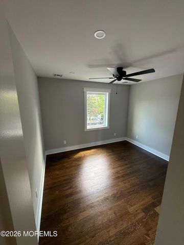 21 Bellevue Avenue, Leonardo, NJ 07737