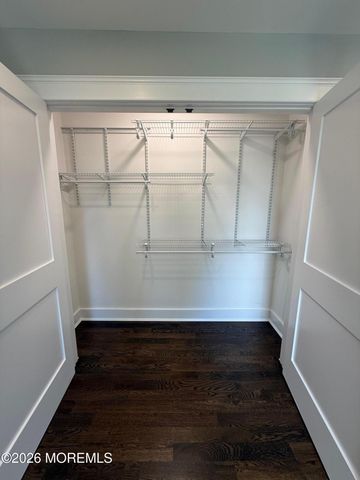 21 Bellevue Avenue, Leonardo, NJ 07737