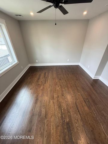 21 Bellevue Avenue, Leonardo, NJ 07737