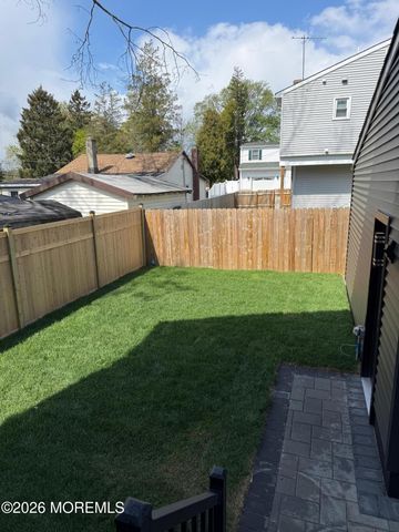 21 Bellevue Avenue, Leonardo, NJ 07737