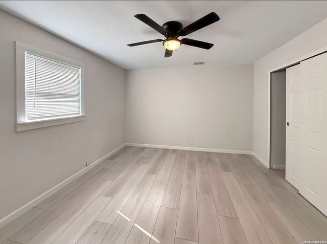 131 Los Arboles, San Antonio, TX 78214