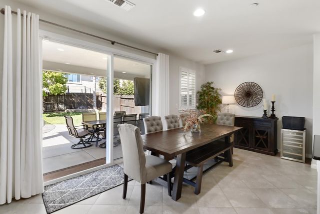 512 Alessandria Pl, Lincoln, CA 95648