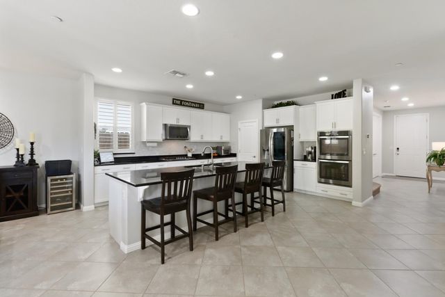 512 Alessandria Pl, Lincoln, CA 95648