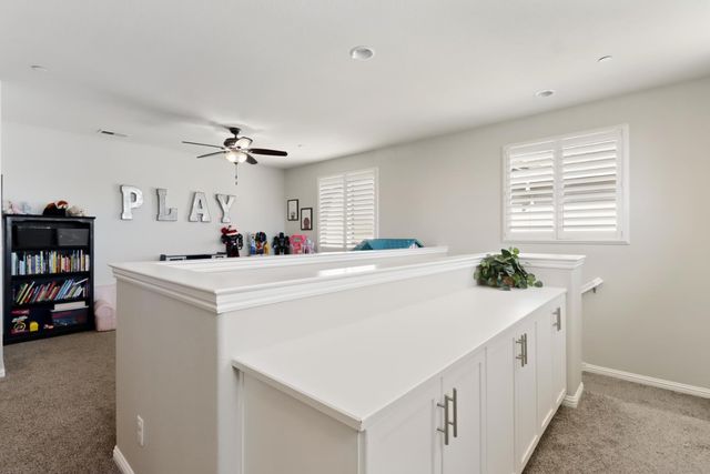 512 Alessandria Pl, Lincoln, CA 95648