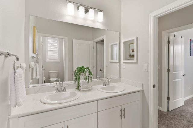 512 Alessandria Pl, Lincoln, CA 95648