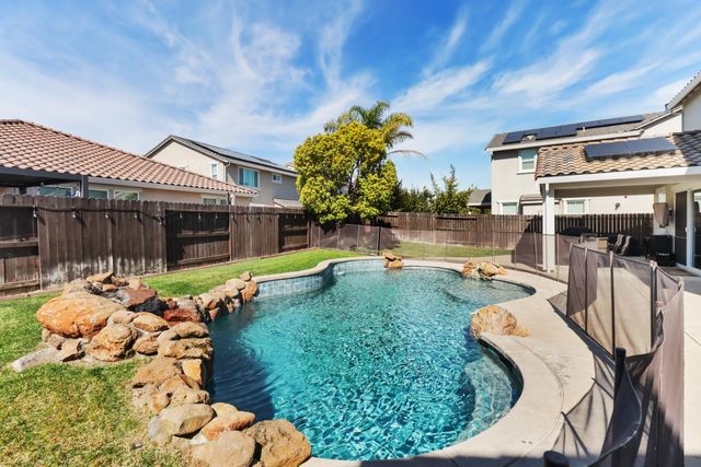 512 Alessandria Pl, Lincoln, CA 95648