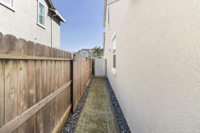 512 Alessandria Pl, Lincoln, CA 95648