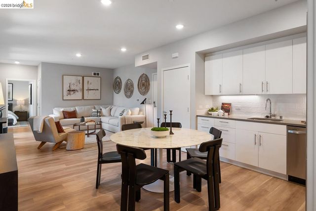260 Brooklyn Basin Way 475, Oakland, CA 94606