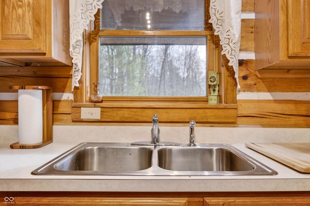 187 Cabin Creek Lane, Morgantown, IN 46160