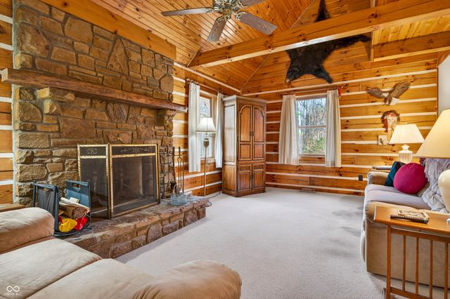 187 Cabin Creek Lane, Morgantown, IN 46160