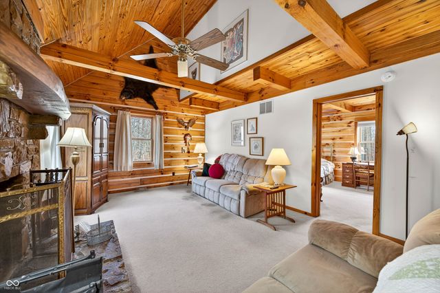 187 Cabin Creek Lane, Morgantown, IN 46160