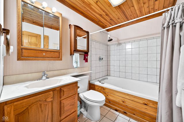 187 Cabin Creek Lane, Morgantown, IN 46160