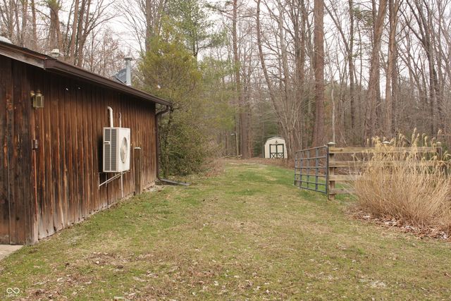 187 Cabin Creek Lane, Morgantown, IN 46160