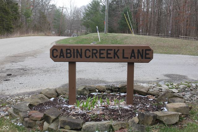 187 Cabin Creek Lane, Morgantown, IN 46160