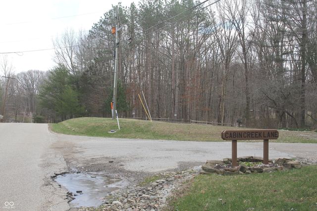 187 Cabin Creek Lane, Morgantown, IN 46160