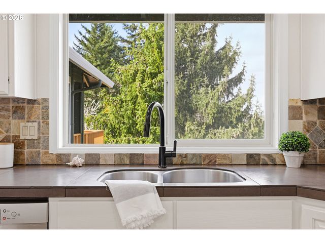 7715 Se 110TH Ave, Portland, OR 97266