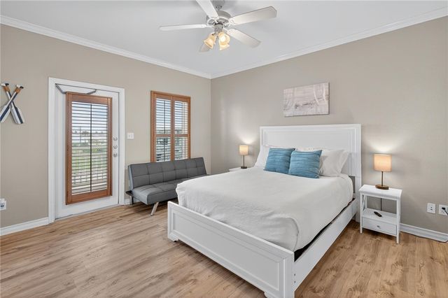 14202 ENCANTADA Ave 504, Corpus Christi, TX 78418