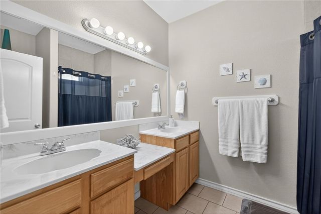 14202 ENCANTADA Ave 504, Corpus Christi, TX 78418