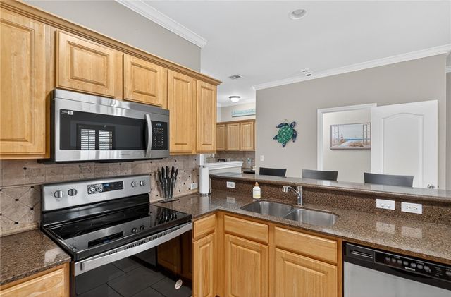 14202 ENCANTADA Ave 504, Corpus Christi, TX 78418