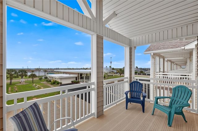 14202 ENCANTADA Ave 504, Corpus Christi, TX 78418