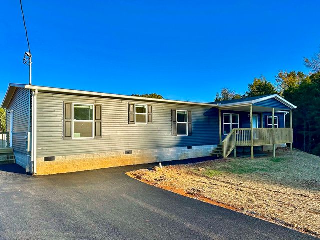 343 Bungalow Dr, Dandridge, TN 37725