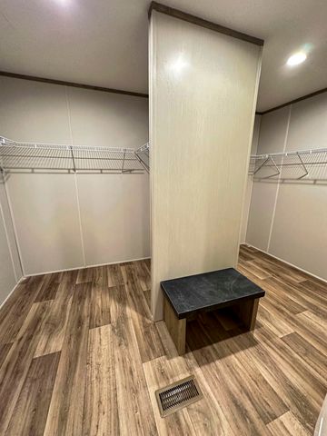 343 Bungalow Dr, Dandridge, TN 37725