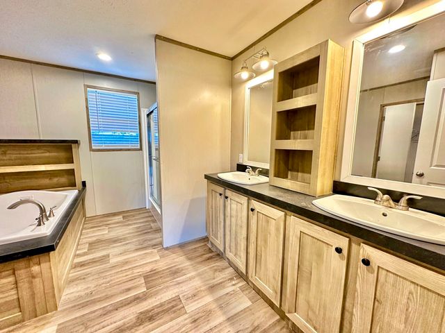 343 Bungalow Dr, Dandridge, TN 37725