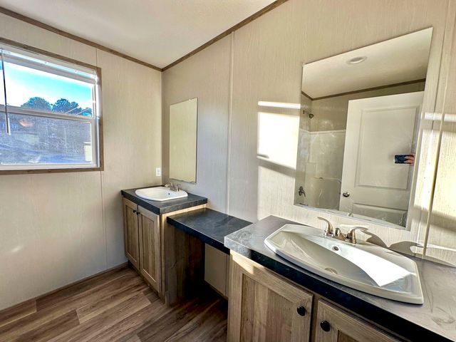 343 Bungalow Dr, Dandridge, TN 37725