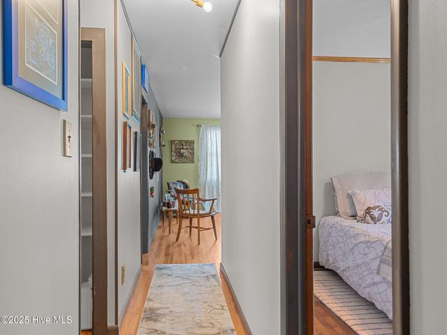704 Seminole Trail, Jacksonville, NC 28540
