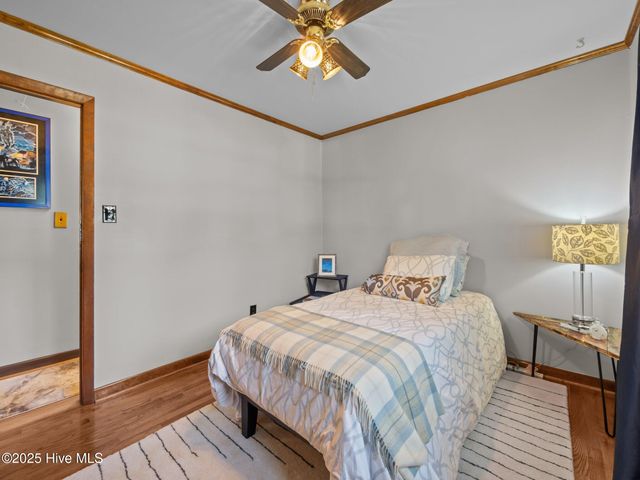 704 Seminole Trail, Jacksonville, NC 28540