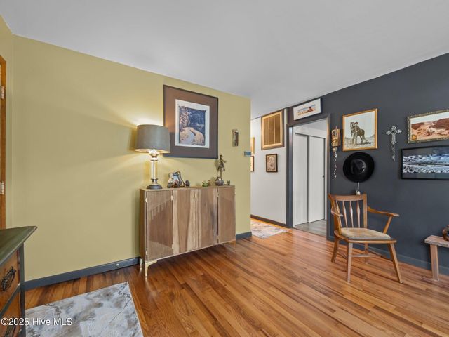 704 Seminole Trail, Jacksonville, NC 28540