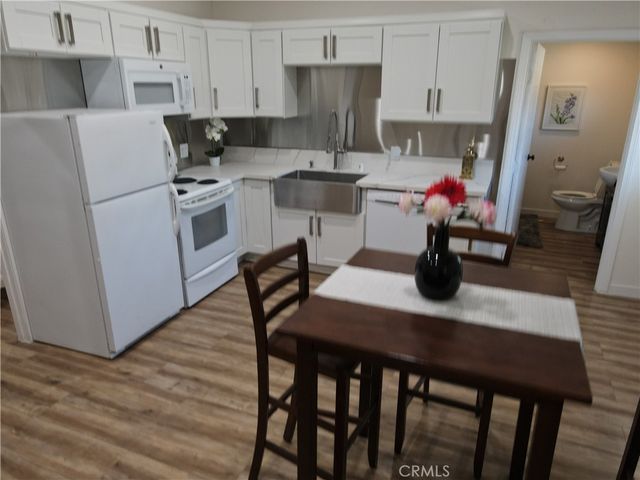 6937 Perris Hill Park, San Bernardino, CA 92404