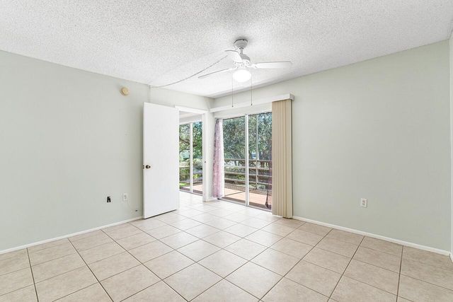 1100 Ponce De Leon Circle N210, Vero Beach, FL 32960