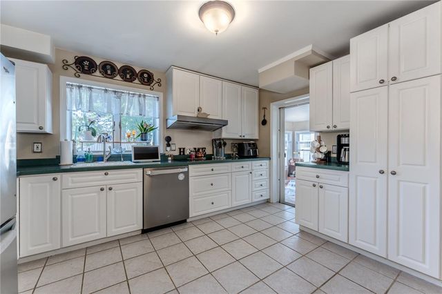 557 Ellen Street, Hellertown Boro, PA 18055