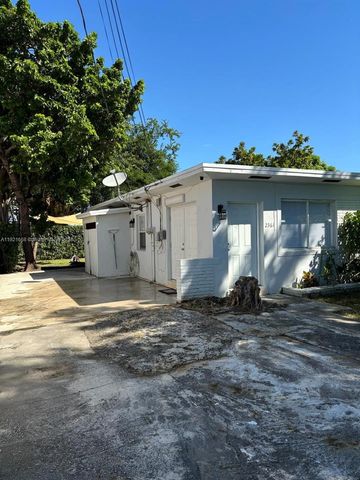 2359 NW 32nd St, Miami, FL 33142