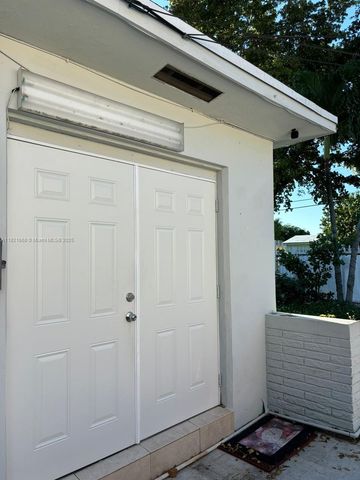 2359 NW 32nd St, Miami, FL 33142