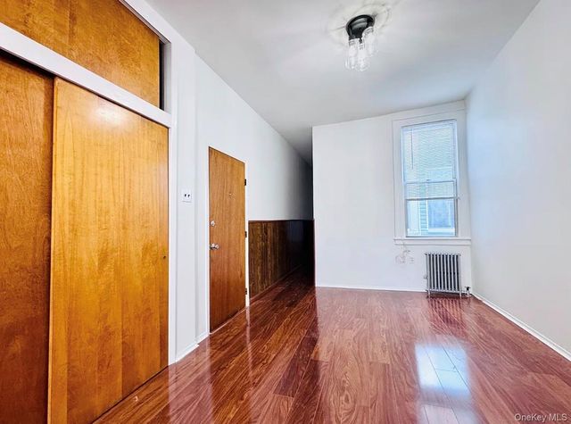 6707 Forest Avenue 2L, Ridgewood, NY 11385
