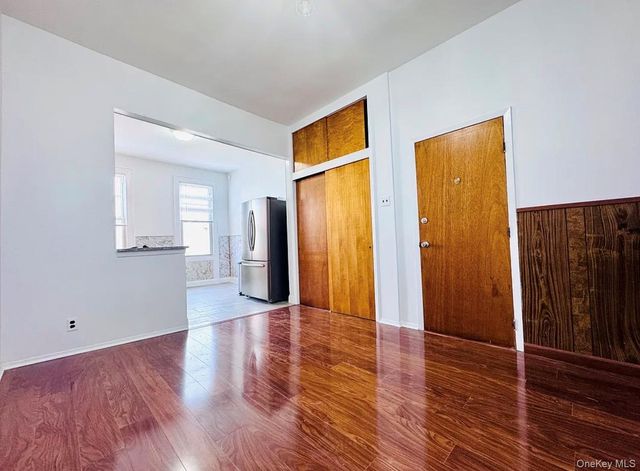 6707 Forest Avenue 2L, Ridgewood, NY 11385