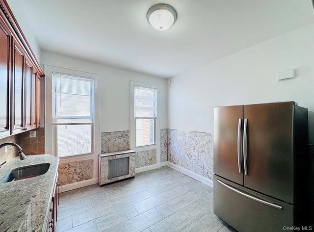 6707 Forest Avenue 2L, Ridgewood, NY 11385