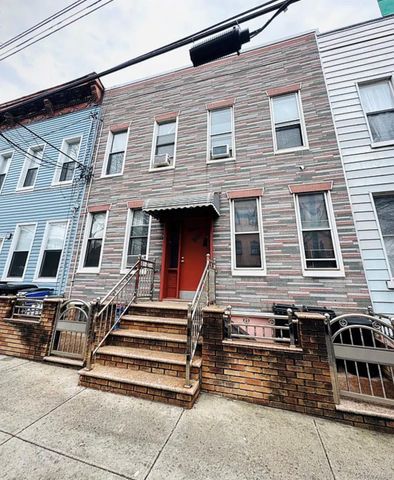 6707 Forest Avenue 2L, Ridgewood, NY 11385