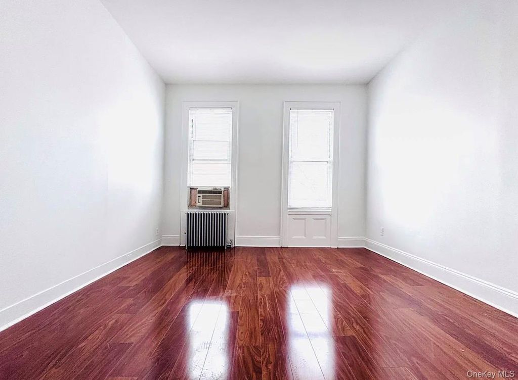 6707 Forest Avenue 2L, Ridgewood, NY 11385