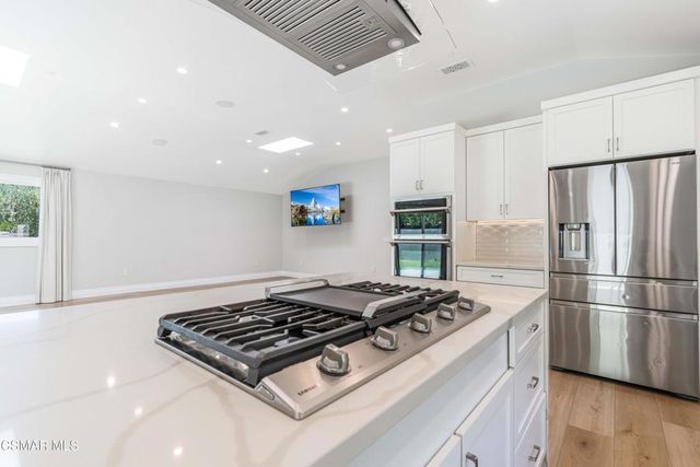 3214 Fermi Drive, Topanga, CA 90290