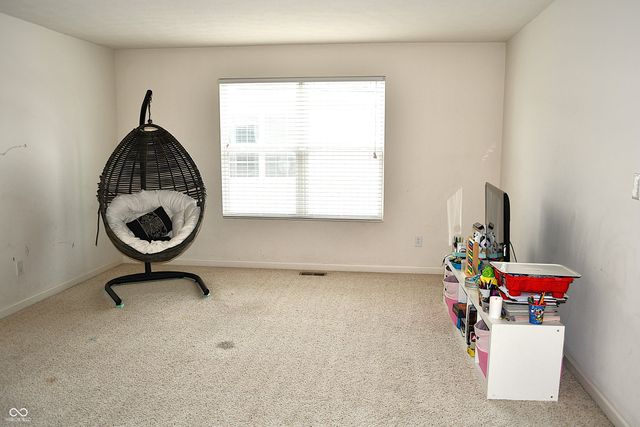 1922 Lakecrest Drive, Columbus, IN 47201