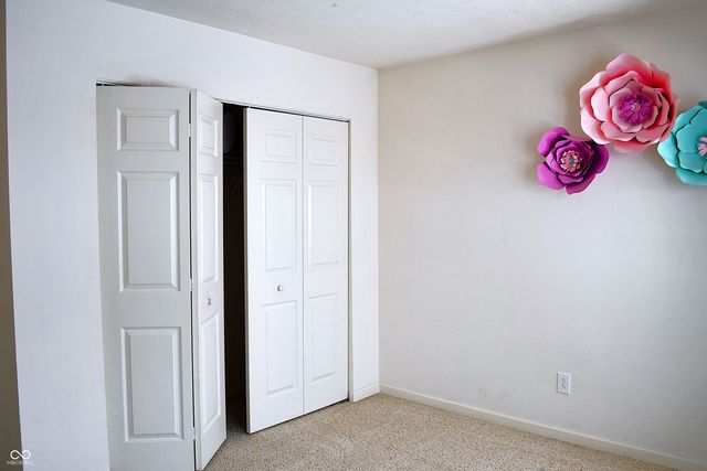 1922 Lakecrest Drive, Columbus, IN 47201