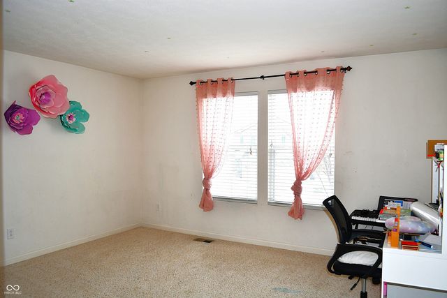 1922 Lakecrest Drive, Columbus, IN 47201