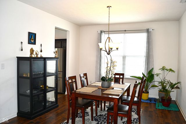 1922 Lakecrest Drive, Columbus, IN 47201