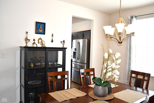 1922 Lakecrest Drive, Columbus, IN 47201