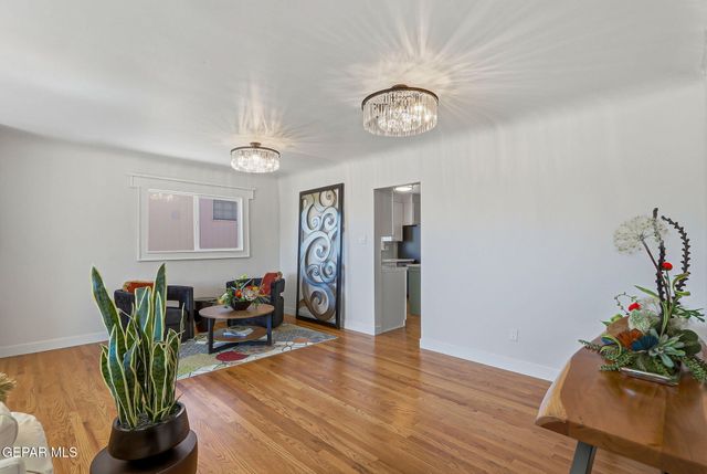 2206 N Florence Street, El Paso, TX 79902