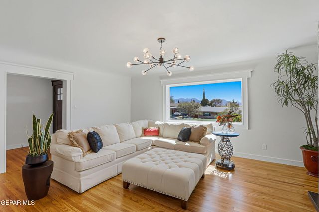 2206 N Florence Street, El Paso, TX 79902